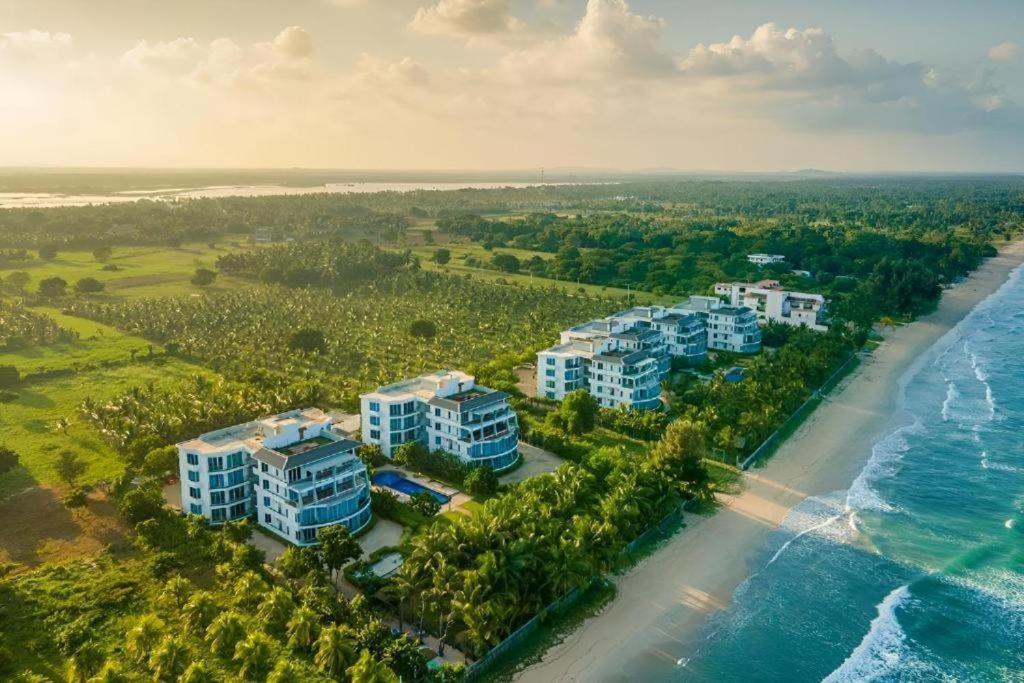 Beach Paradise Nilaveli Тринкомалі Екстер'єр фото